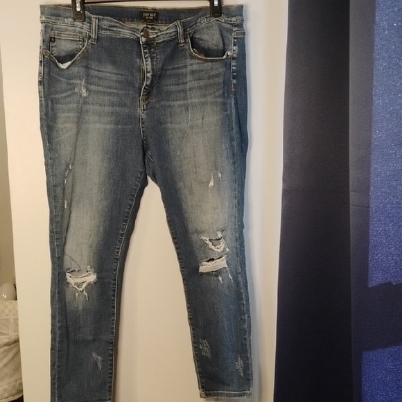 Judy Blue Denim - Judy Blue Distressed Jeans